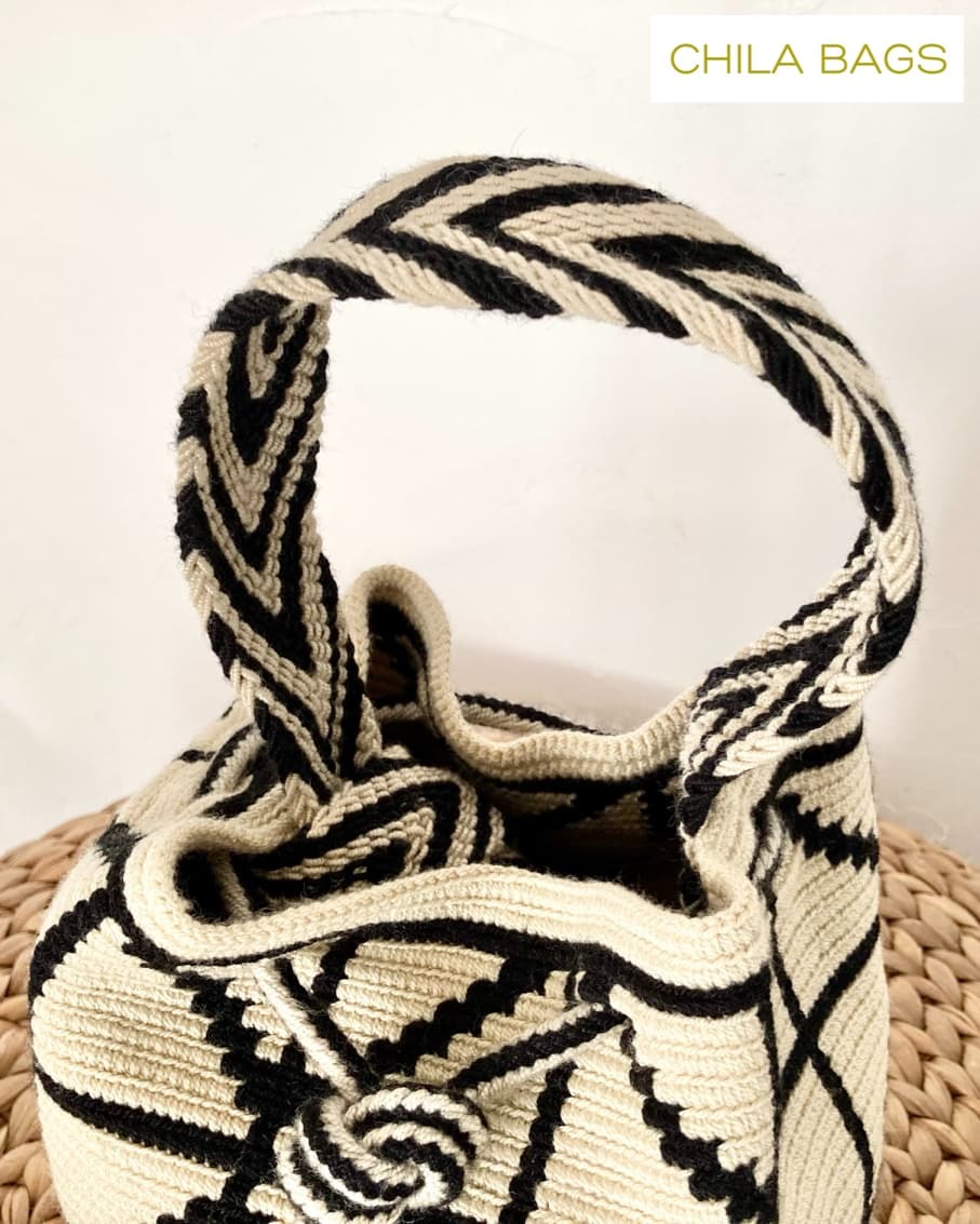 CHILA BAGS（Cris Bag Medium）