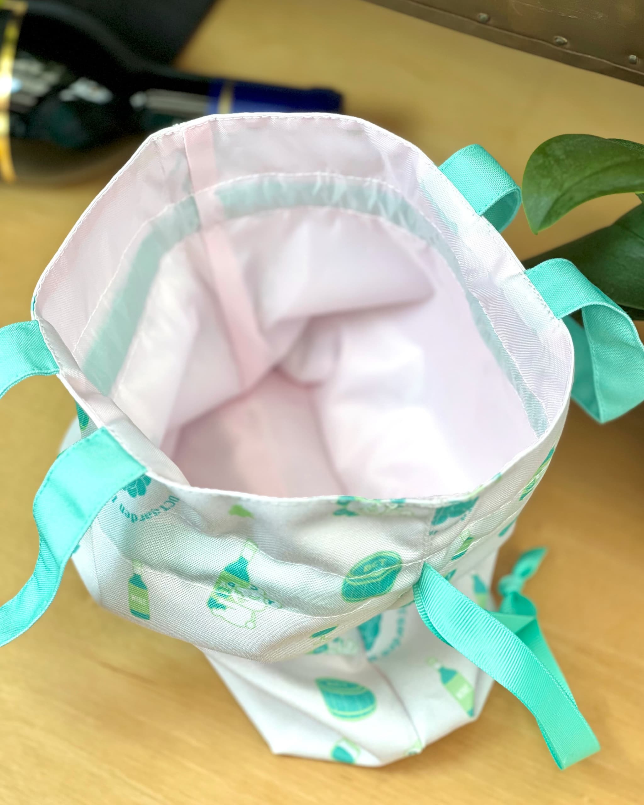 DCTgarden IKEDA 巾着バッグ(マスカット)