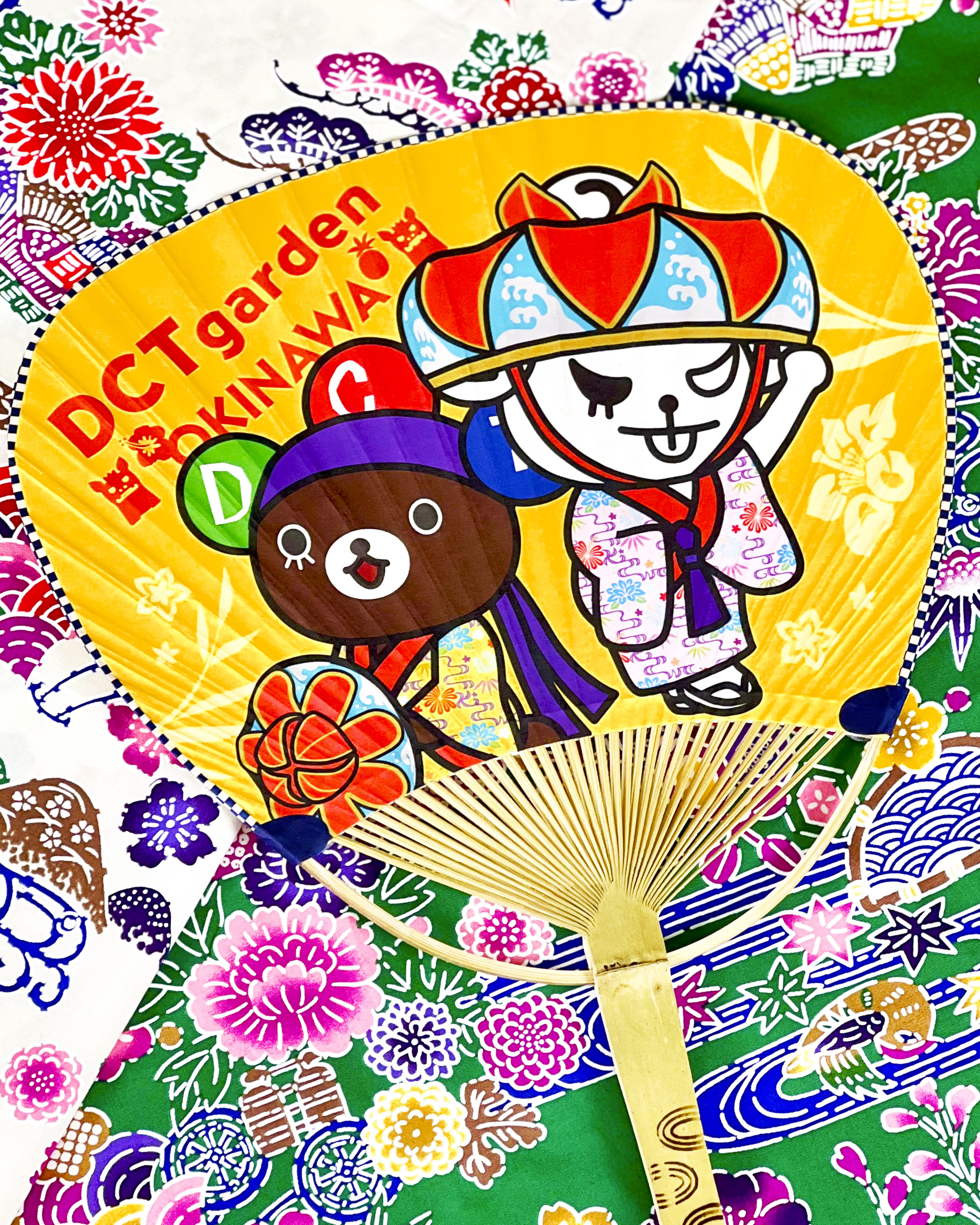 DCTgarden OKINAWA うちわ（黄色）