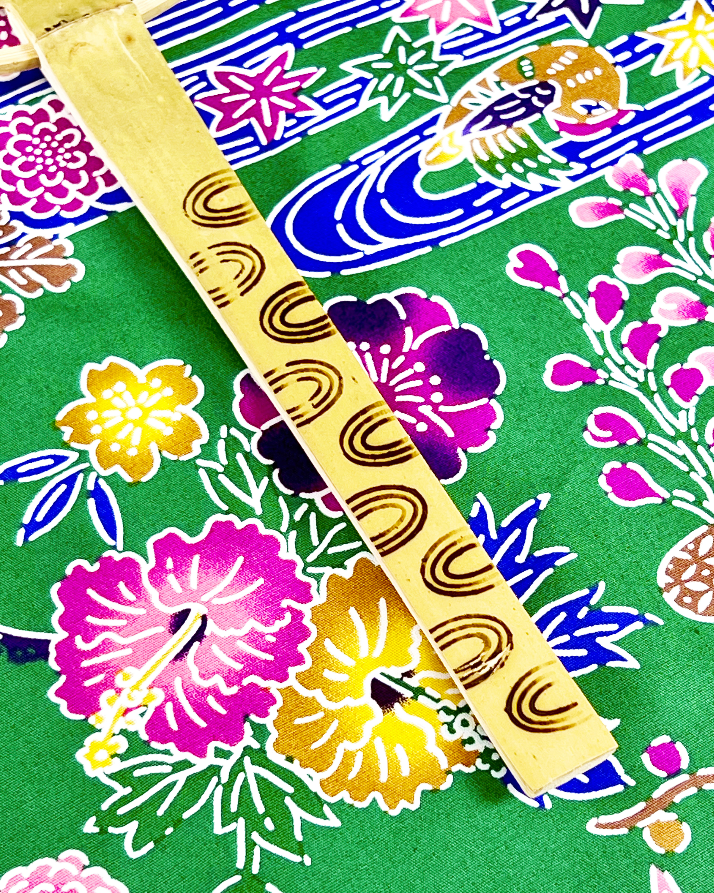 DCTgarden OKINAWA うちわ（黄色）